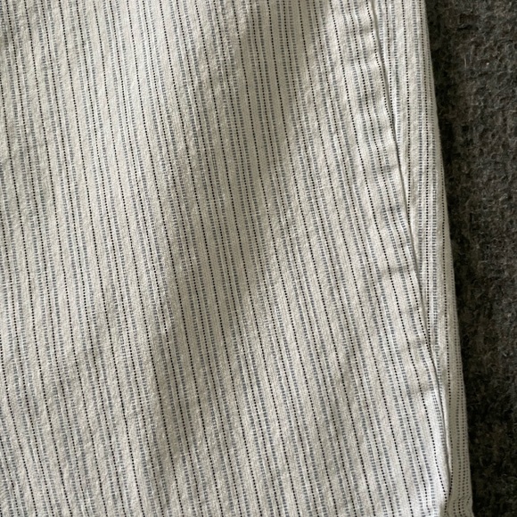 Dockers Women’s Ideal Fit Striped Chino Shorts ( 10 ) - Picture 5 of 9